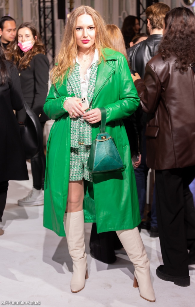 Green feather tweed outfit at Paris Fashion Week ANNA Blachut Swiss luxury blogger missguided green leather coat white boots style fashion week outfit 