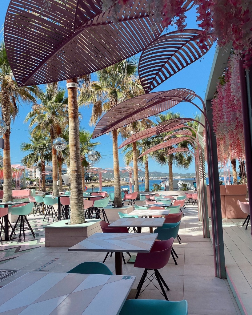 Anna Swiss Mermaid Geneva Influencer Wi-Ki-Woo: The most Instagram-able Hotel in Ibiza hotel 